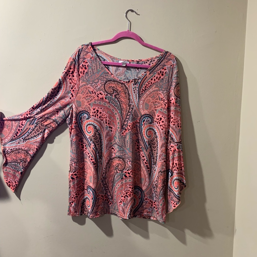 Women’s shirt